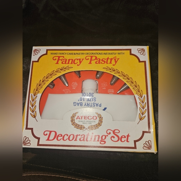 Vintage Ateco FANCY PASTRY DECORATING SET 334c 6 Piping Tips & Bag - Picture 1 of 6